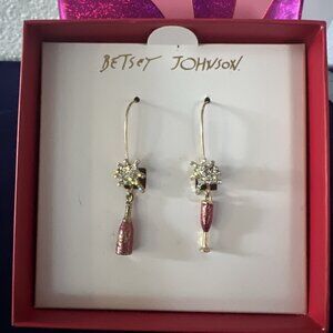 Betsey Johnson Champs Gold Tone Champagne & Flute Mismatch Drop Earrings NWT